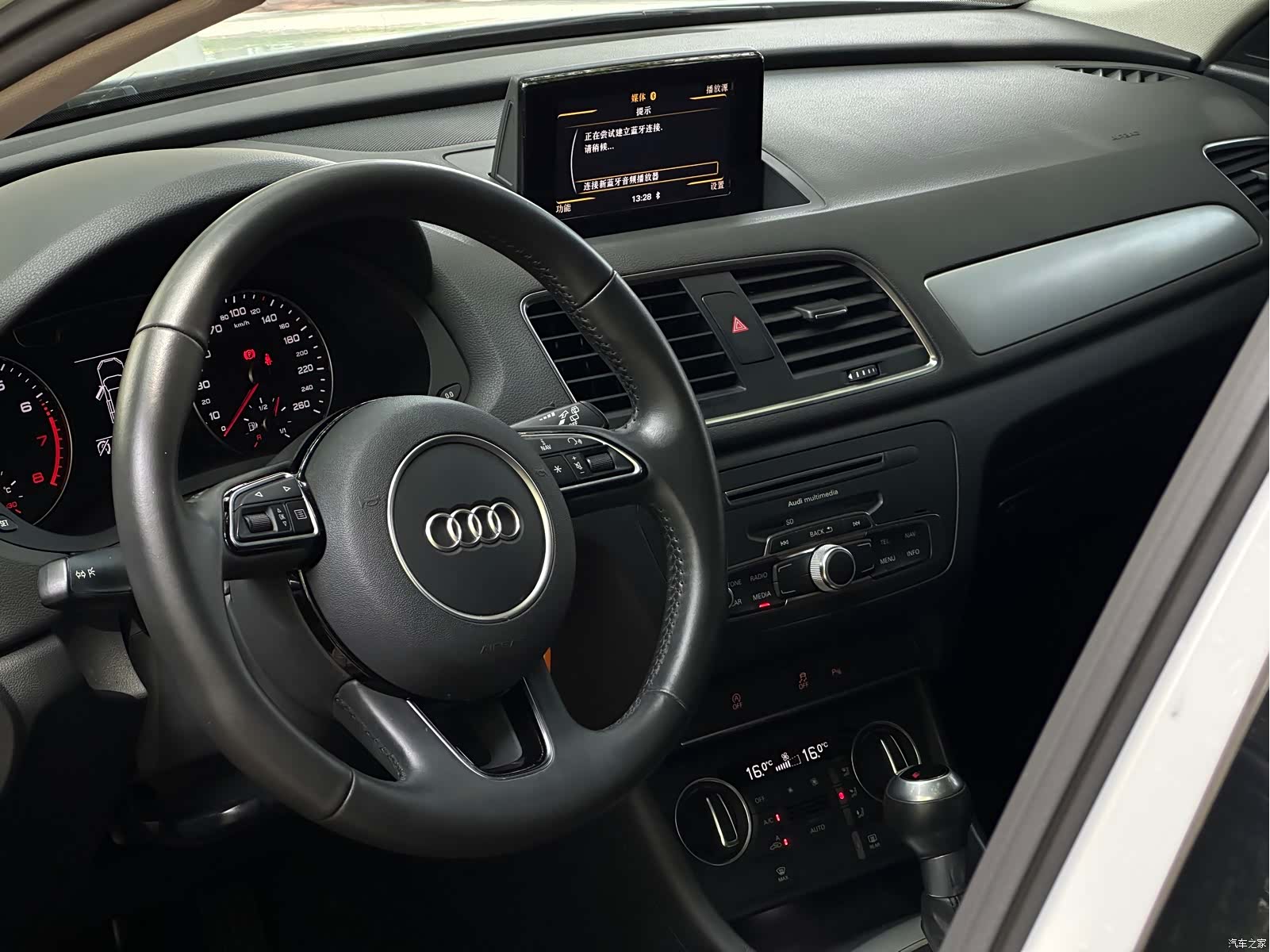 Audi Q3, 2019 6