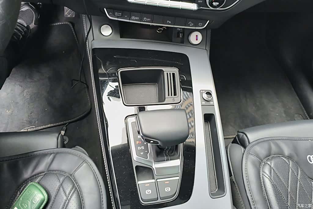 Audi Q5L, 2024 16