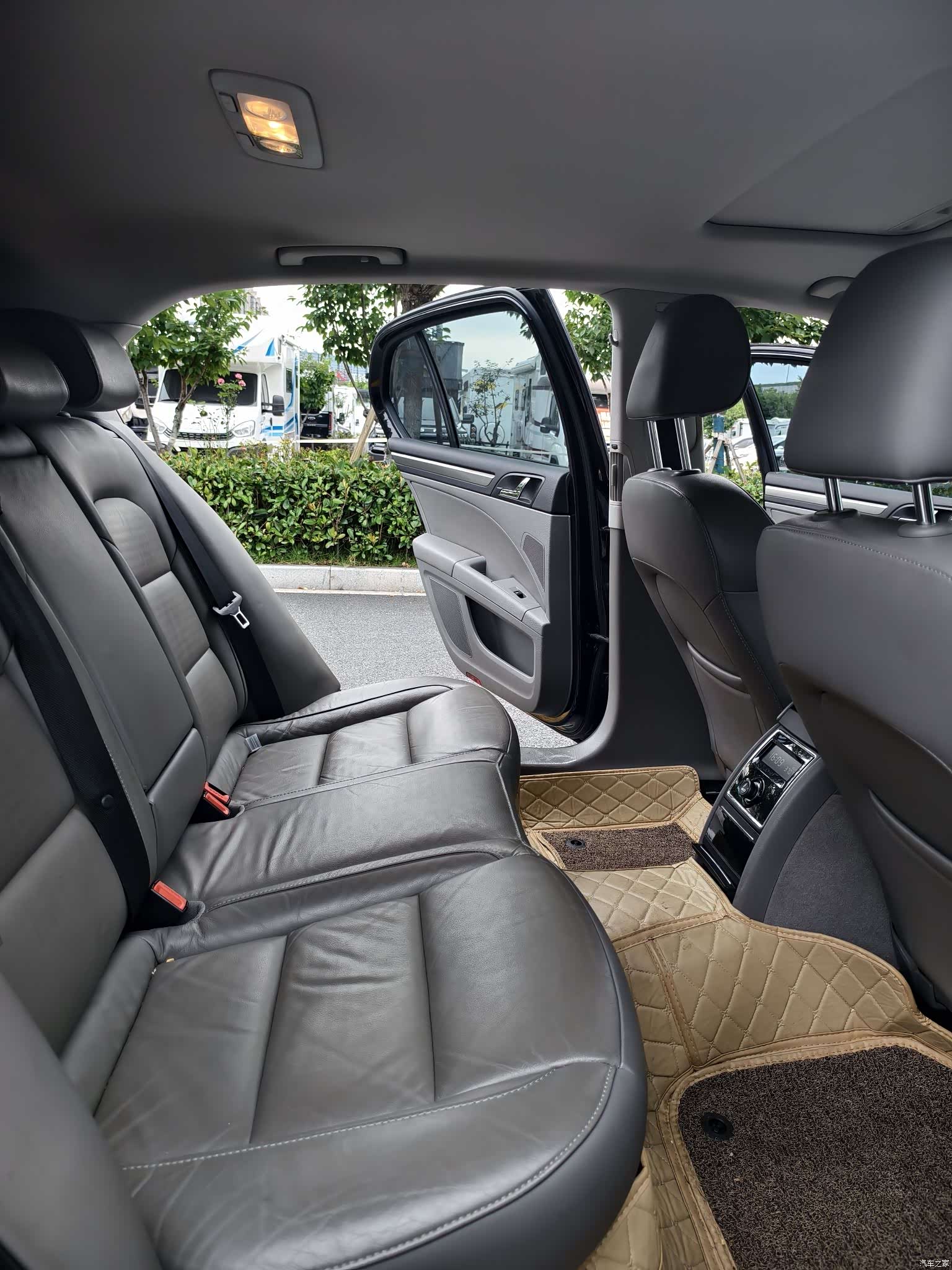 Skoda Superb, 2016 10