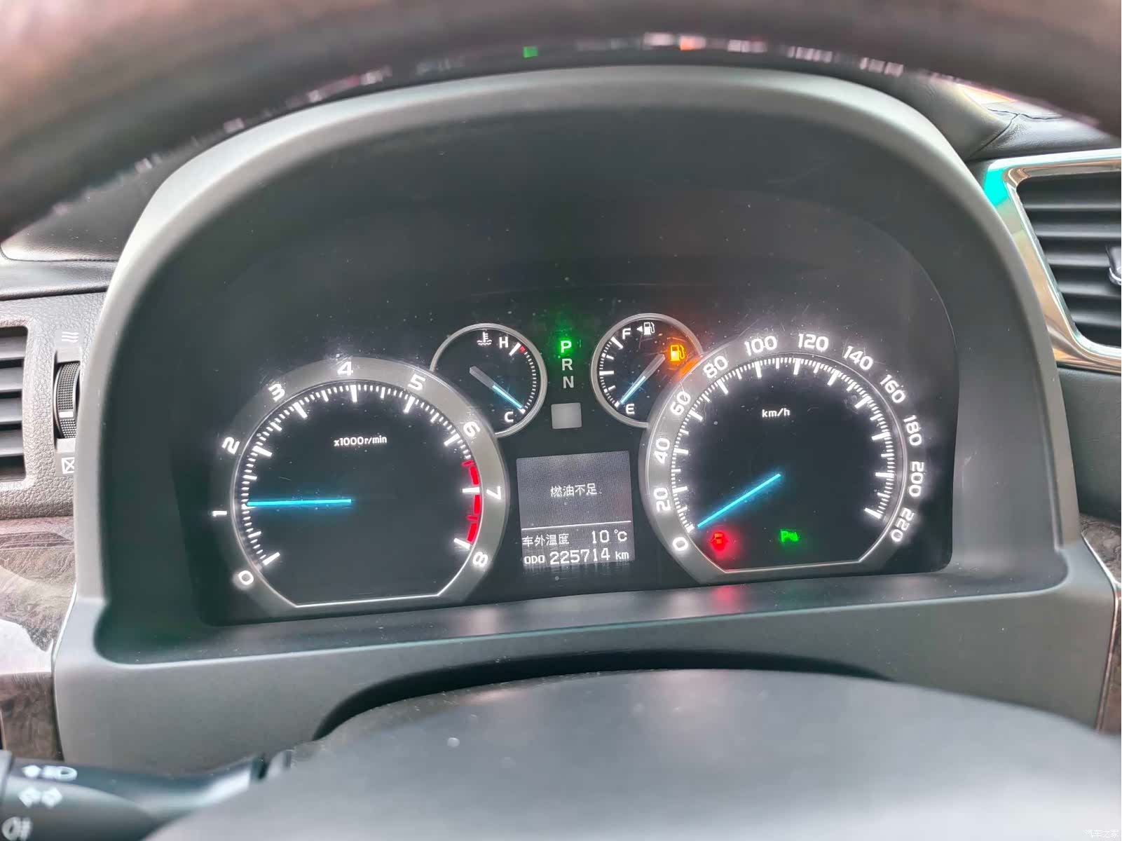 Toyota Alphard, 2011 4