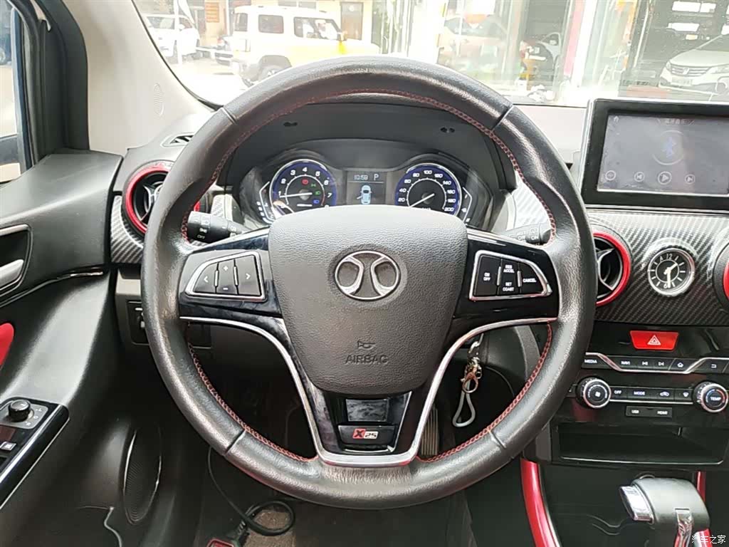 BAIC X25, 2017 11