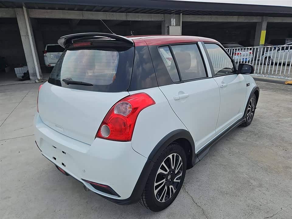 Suzuki Swift Suzuki Swift