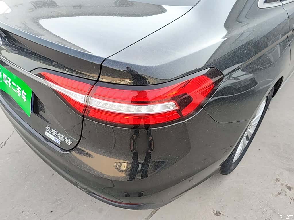 Ford Taurus, 2020 8