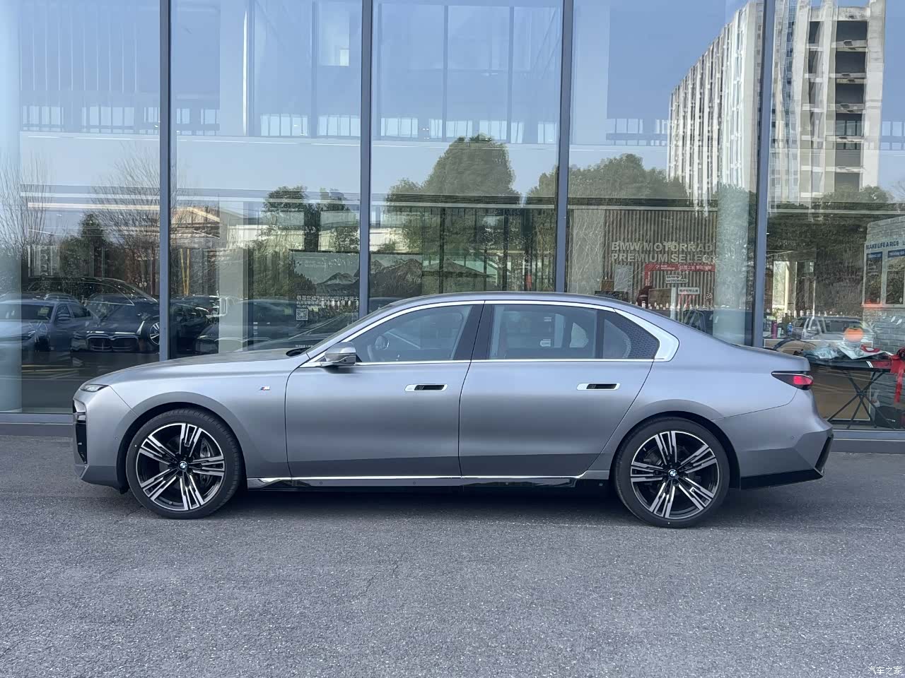 BMW 7 Series, 2025 все фото