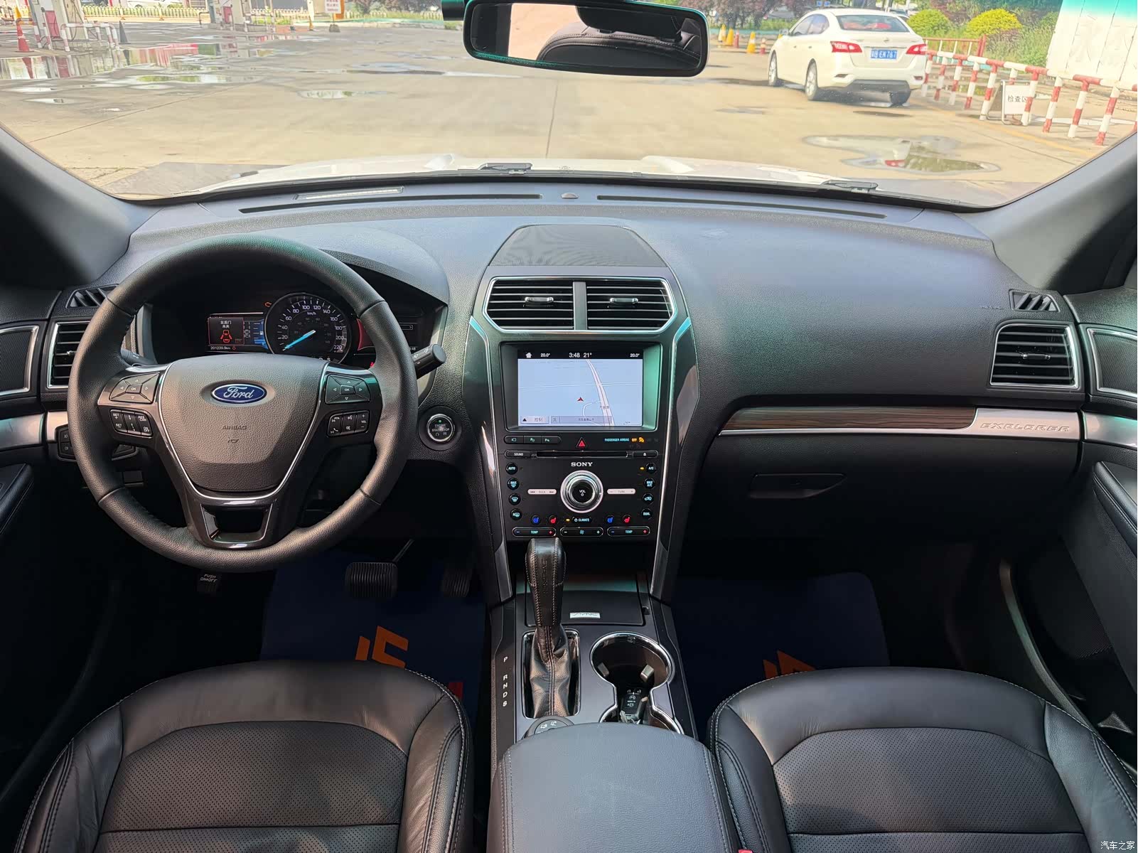 Ford Explorer, 2018 12