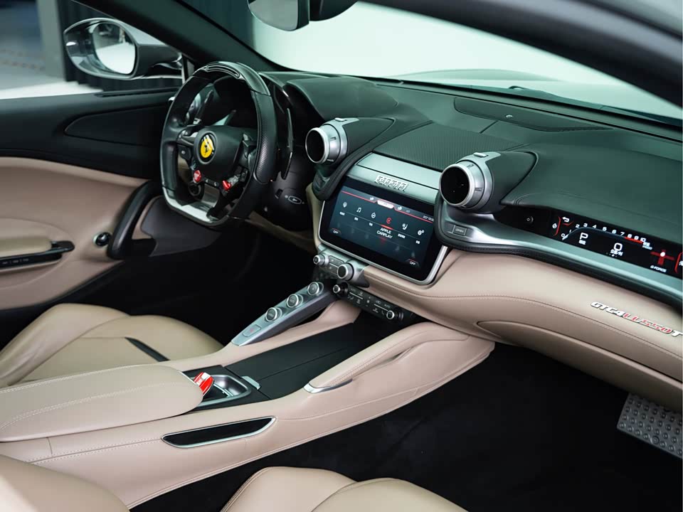 Ferrari GTC4Lusso