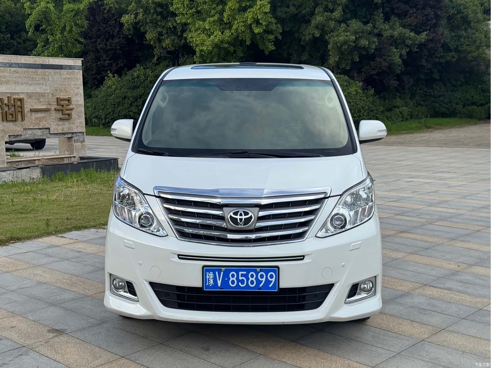 Toyota Alphard, 2014 2