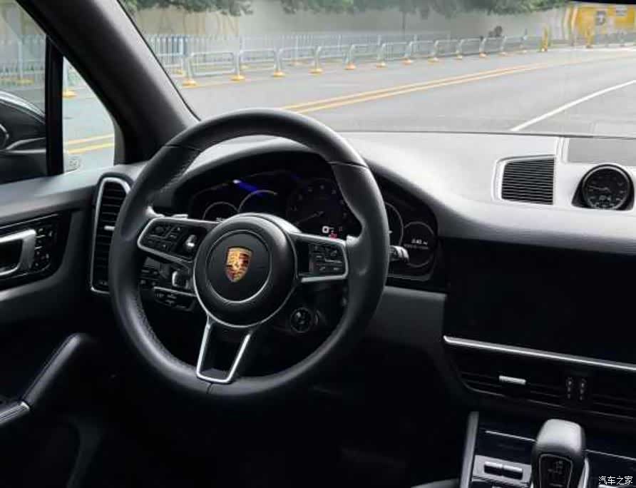 Porsche Cayenne, 2019 11