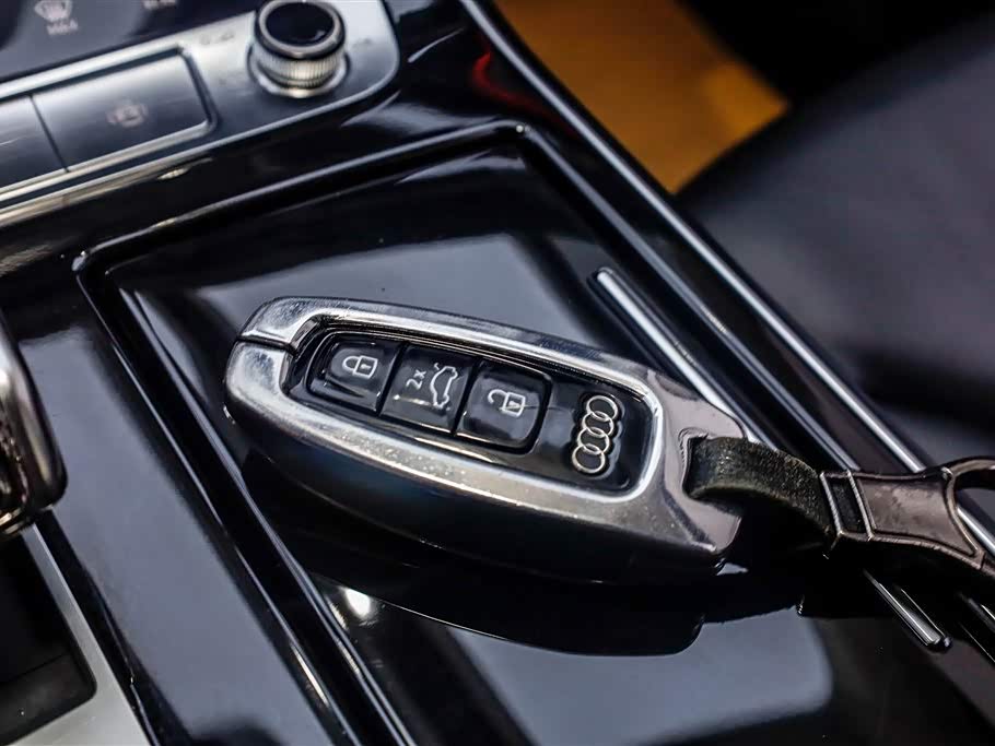 Audi Q8 Audi Q8
