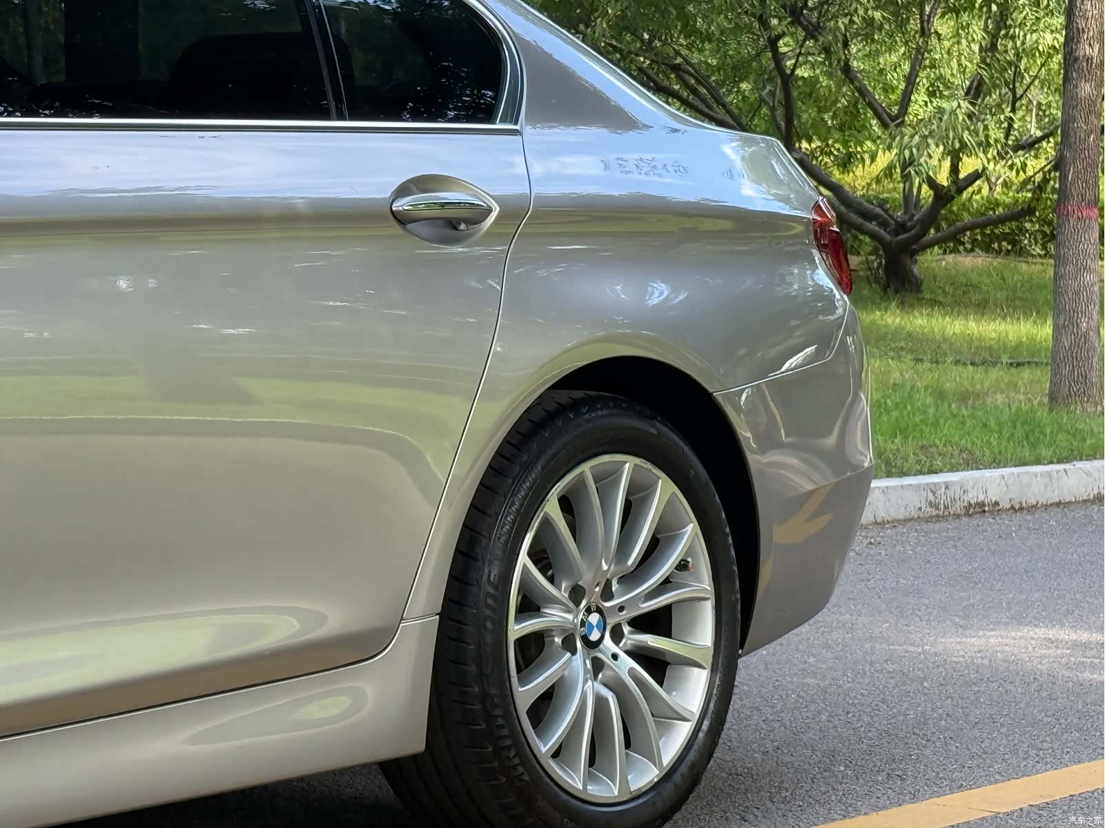 BMW 5 Series, 2016 13