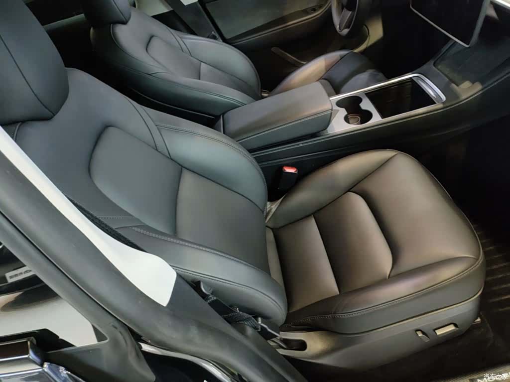 Tesla Model Y, 2024 25