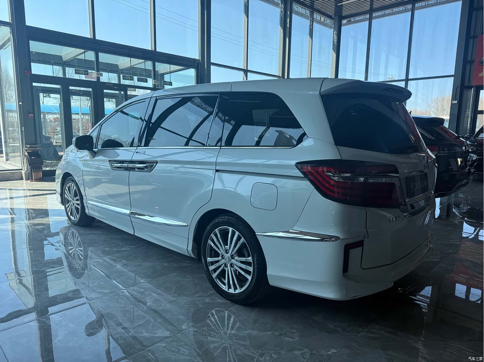 Honda Elysion, 2017 4