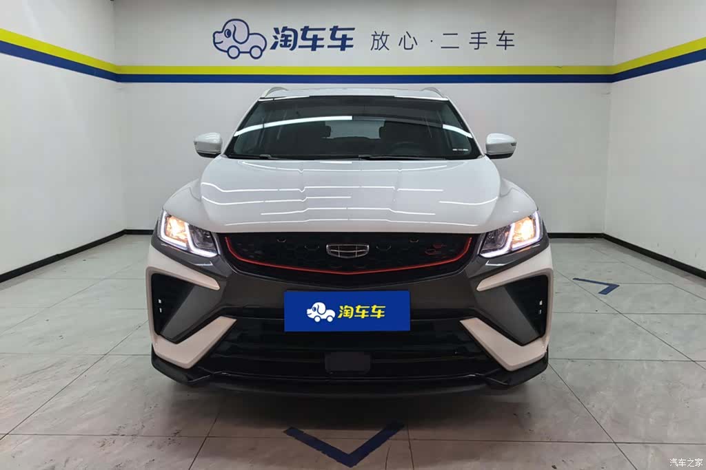 Geely Coolray, 2022 2