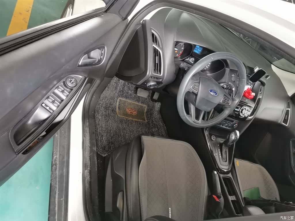 Ford Focus, 2017 14