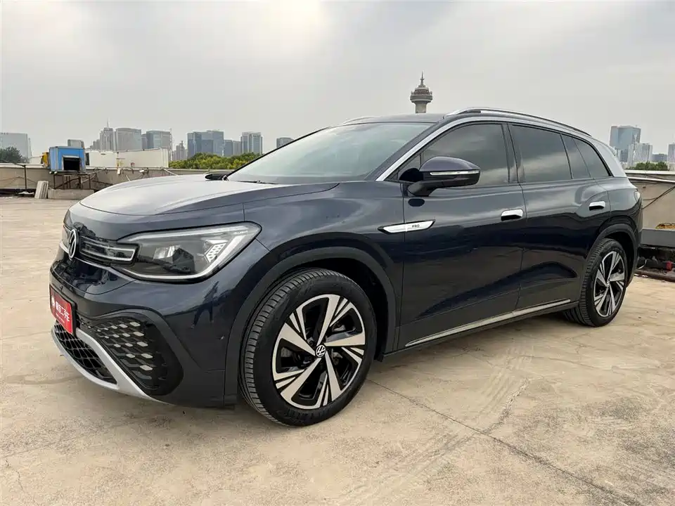 Volkswagen ID.6 CROZZ