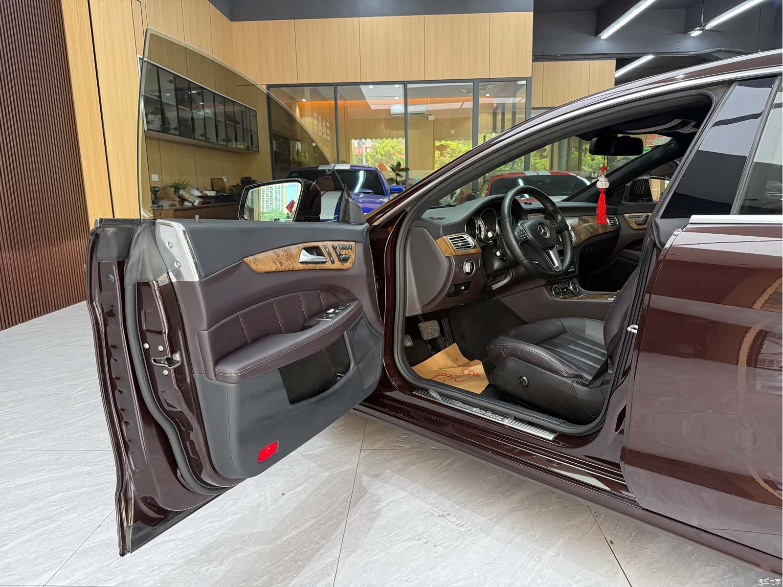 Mercedes-Benz CLS, 2014 10