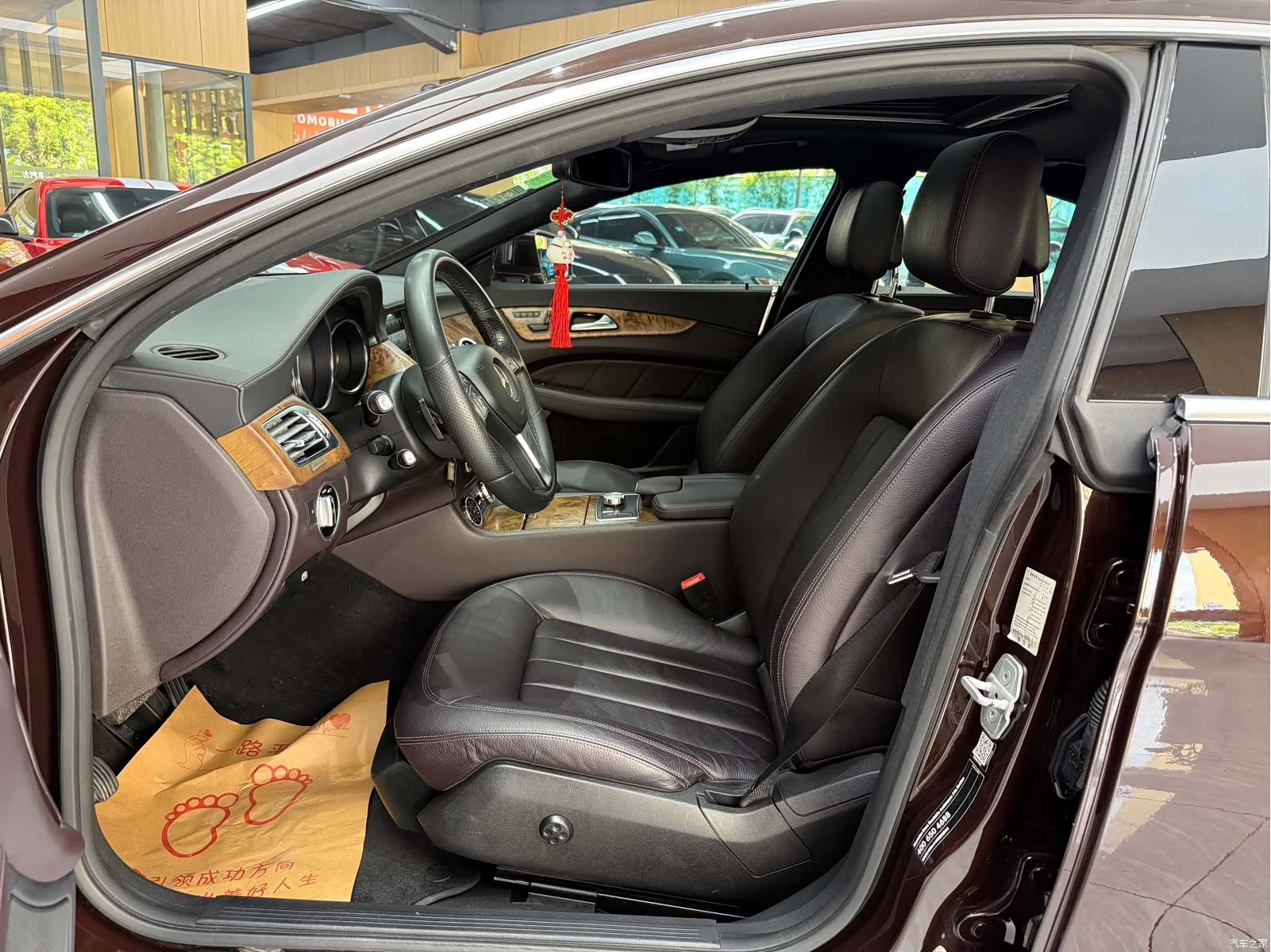 Mercedes-Benz CLS, 2014 24