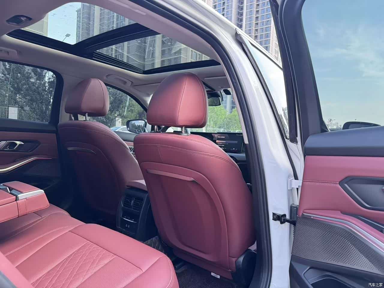 BMW 3 Series, 2025 все фото