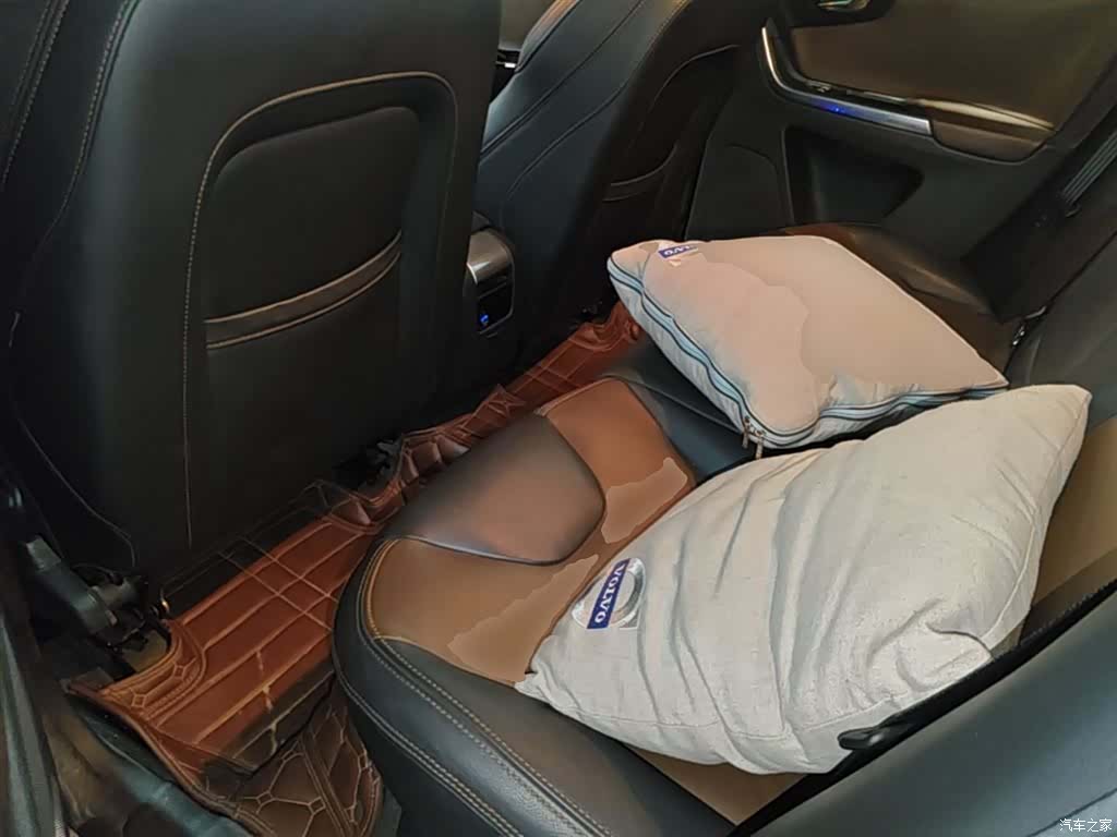 Volvo XC60, 2016 17