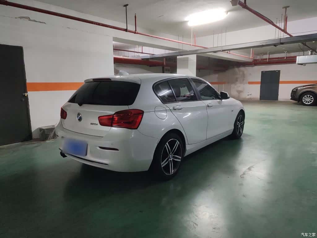 BMW 1 Series, 2016 все фото