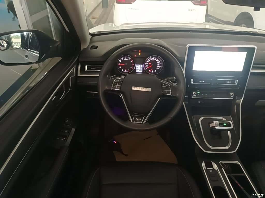 Haval M6, 2022 11