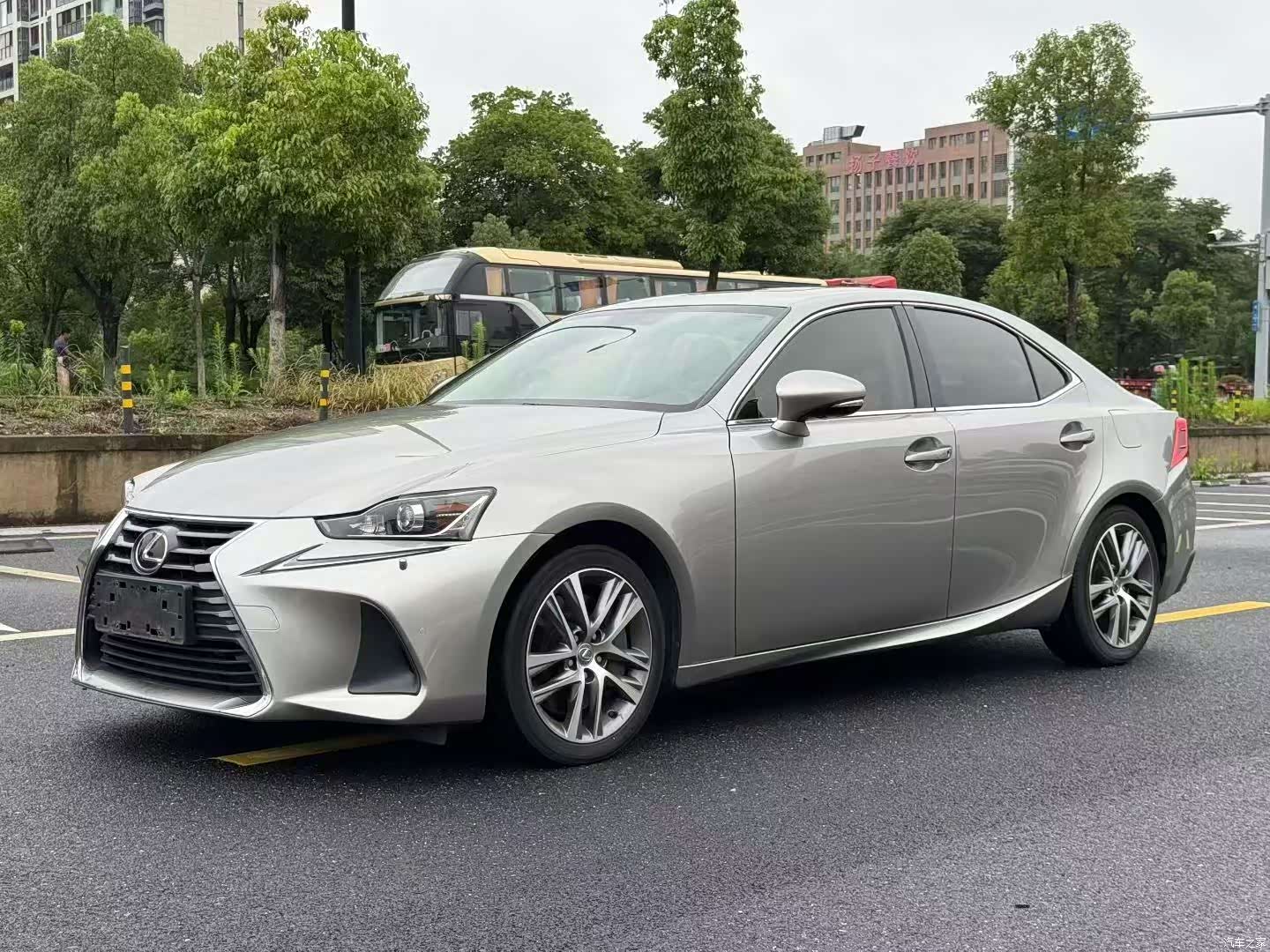 Lexus IS, 2017 1