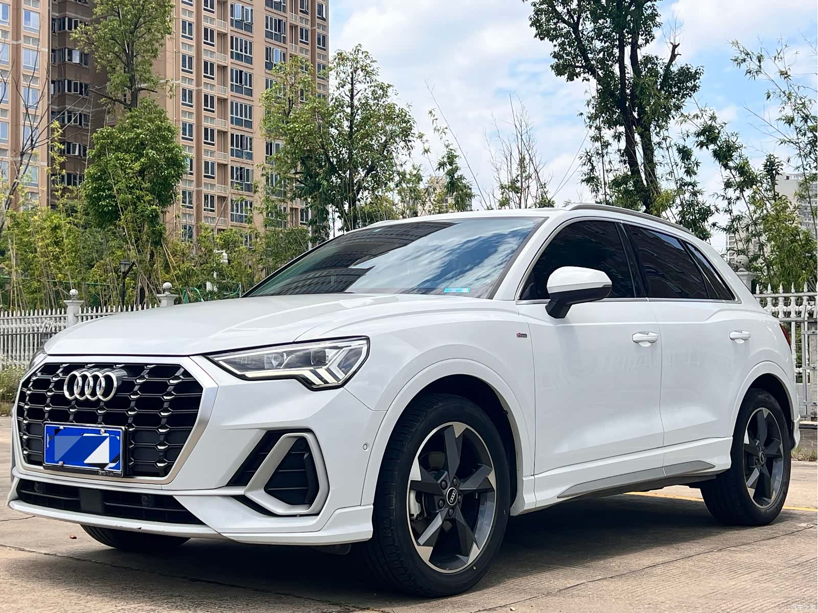 Audi Q3, 2022 1