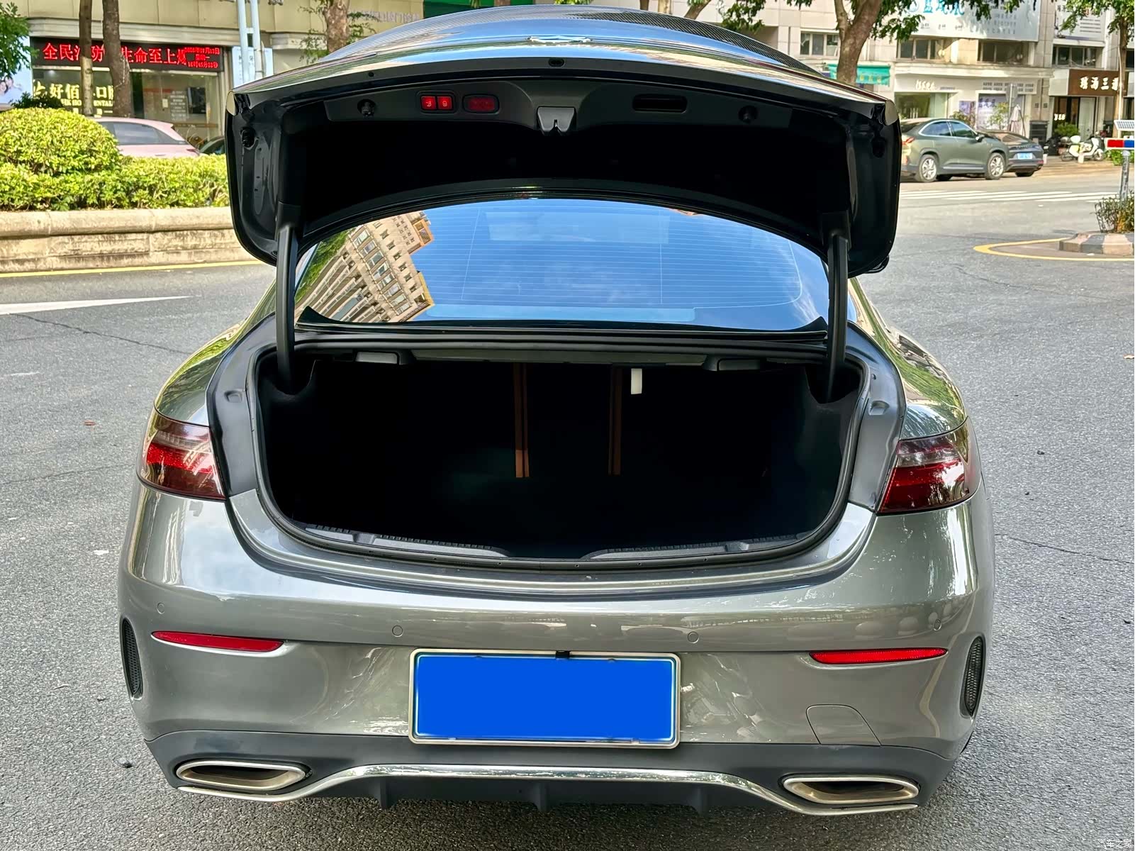 Mercedes-Benz E-Class, 2018 20