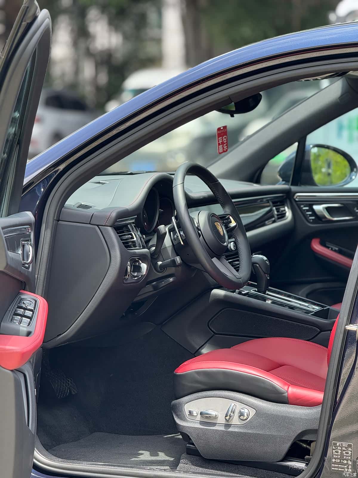 Porsche Macan, 2022 10
