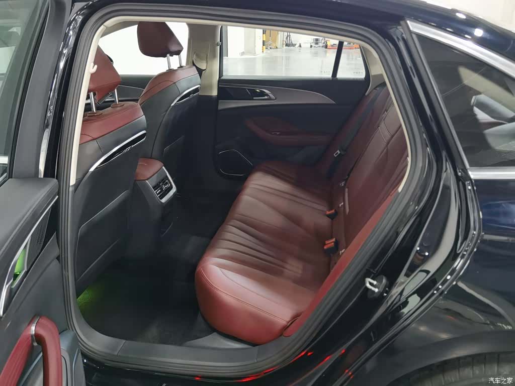 Hongqi H5, 2022 15