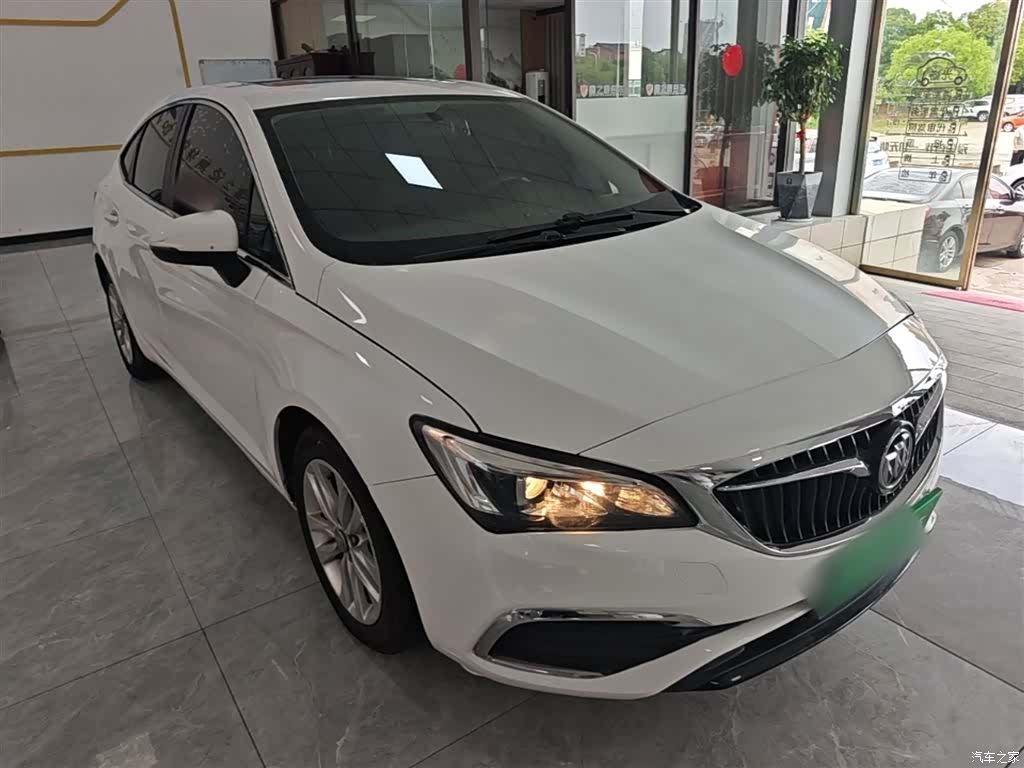 Buick Verano, 2018 4