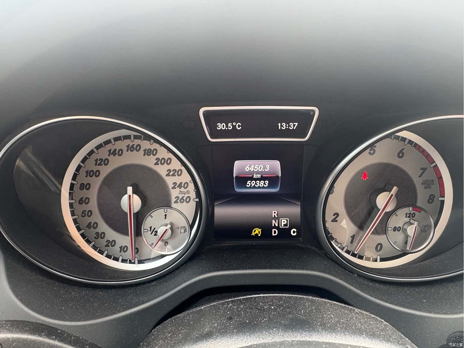 Mercedes-Benz GLA, 2016 все фото