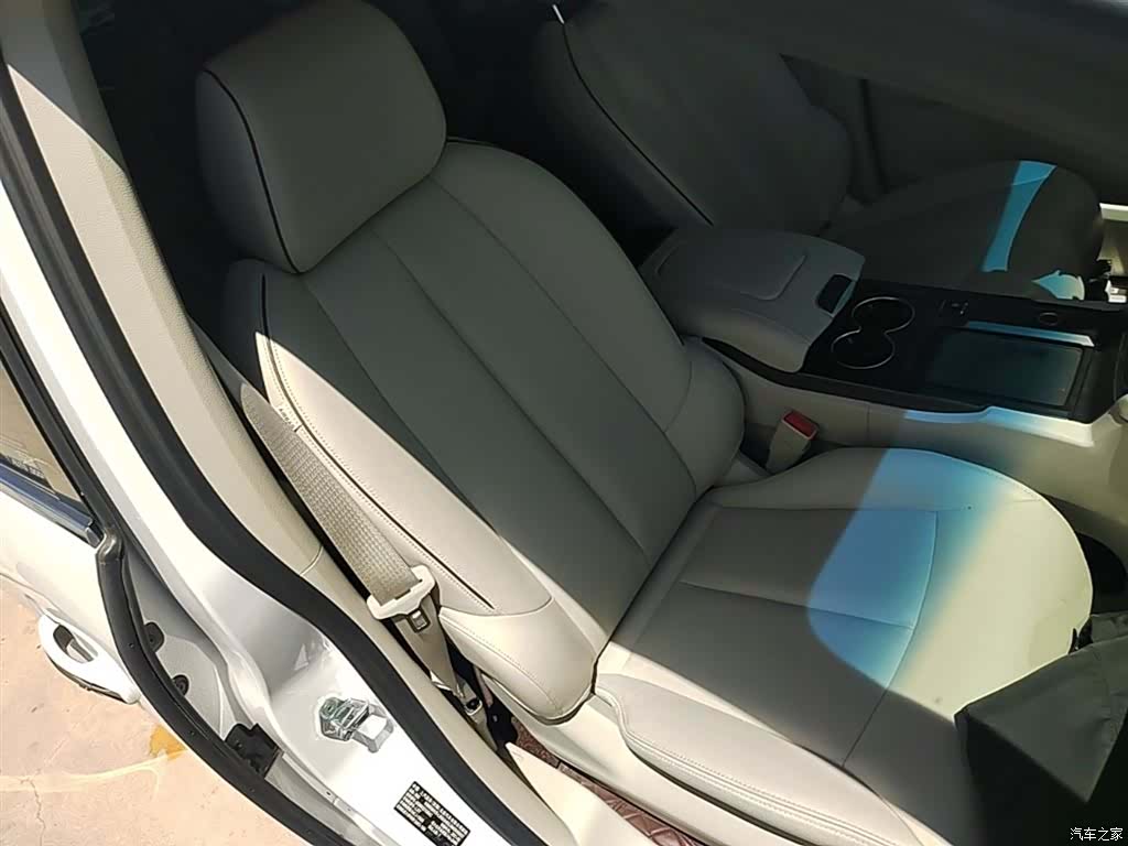 Buick GL8, 2021 25
