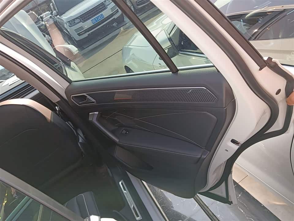 Volkswagen Tiguan L Volkswagen Tiguan L