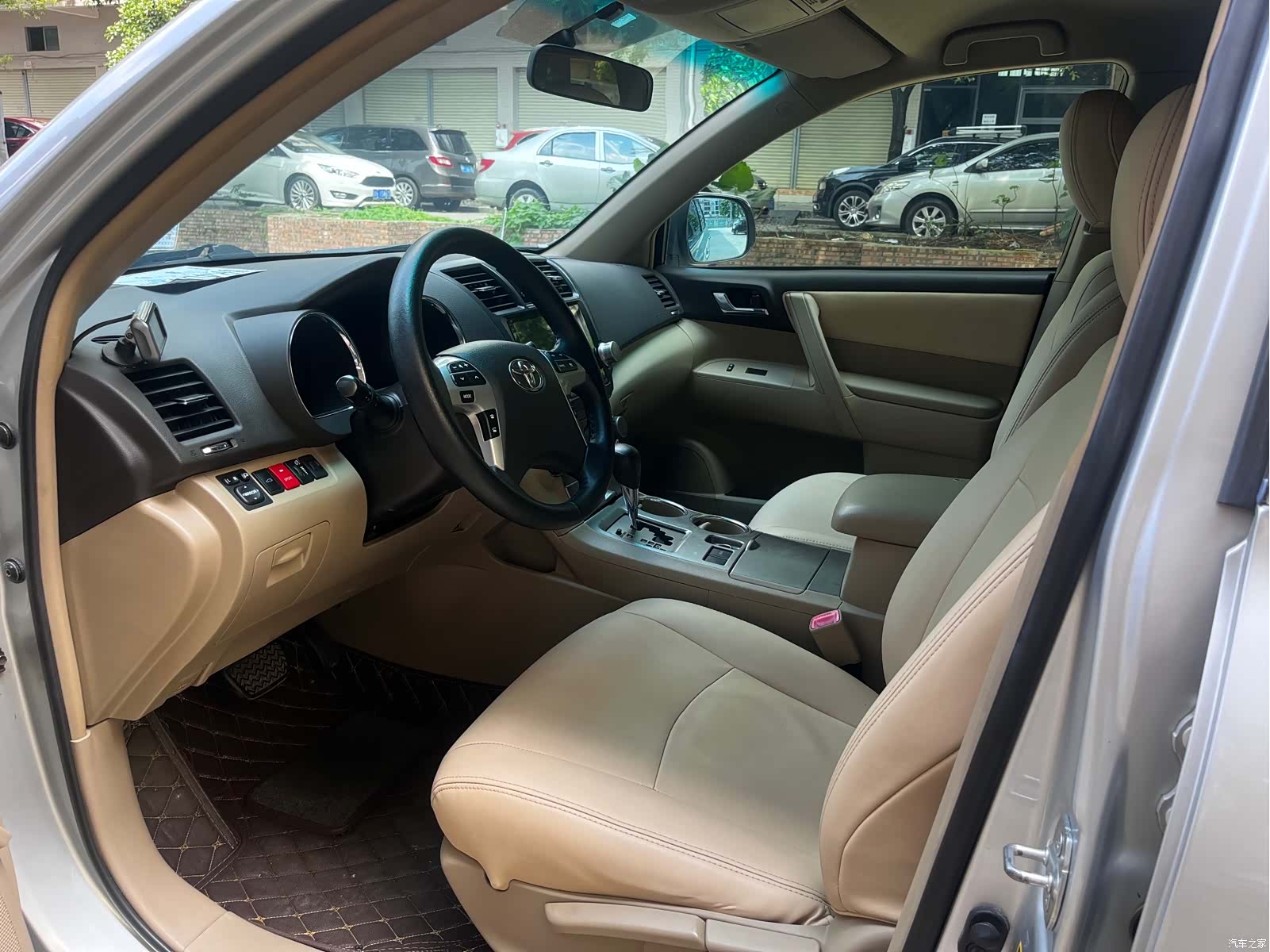 Toyota Highlander, 2011 4