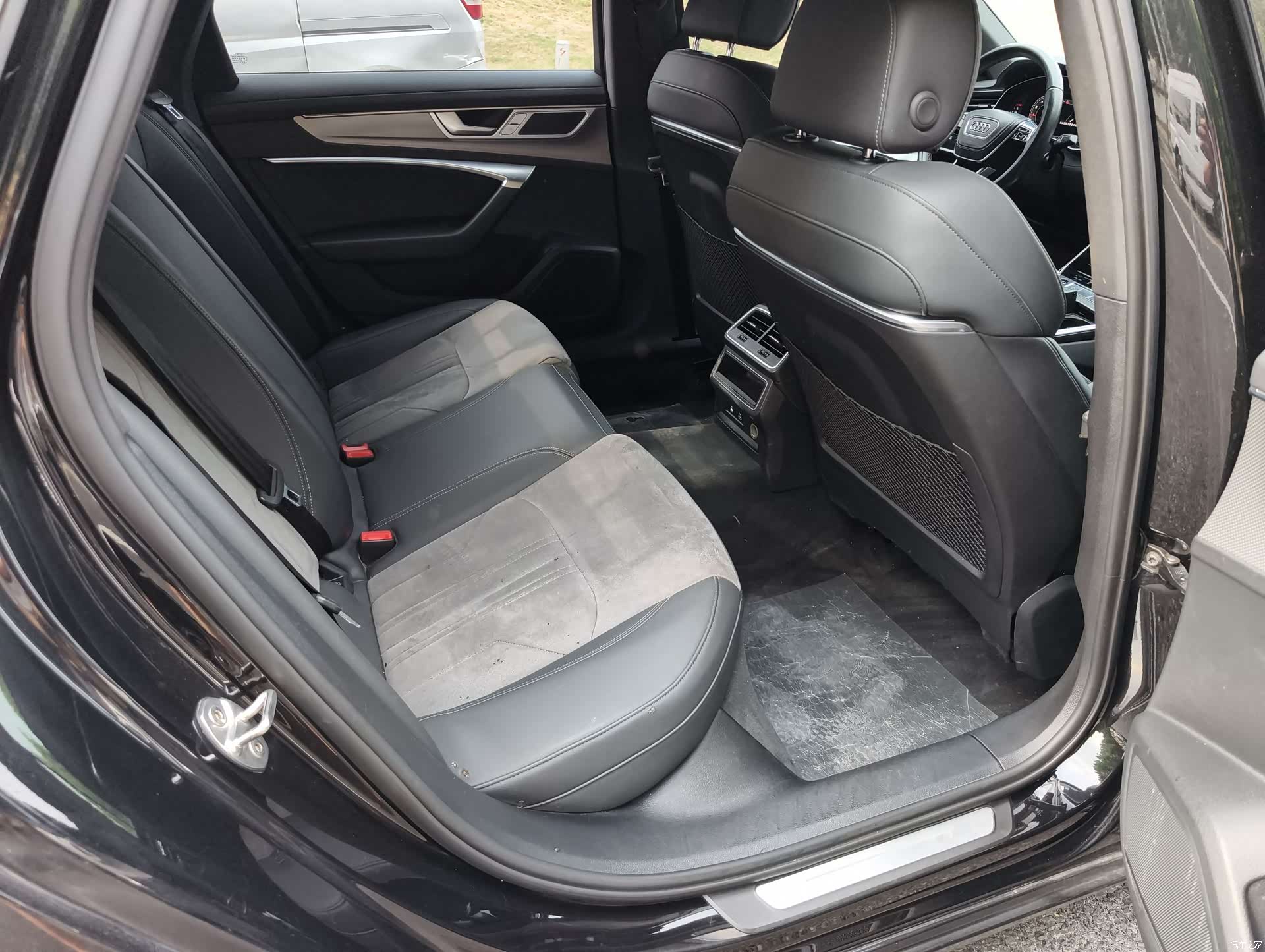 Audi A6L, 2024 10