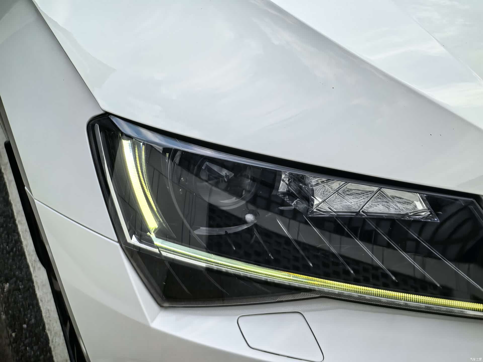 Skoda Superb, 2018 9