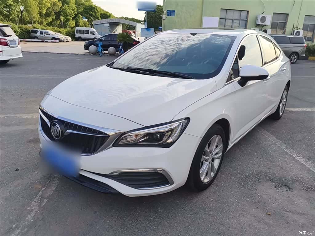 Buick Verano, 2019 1
