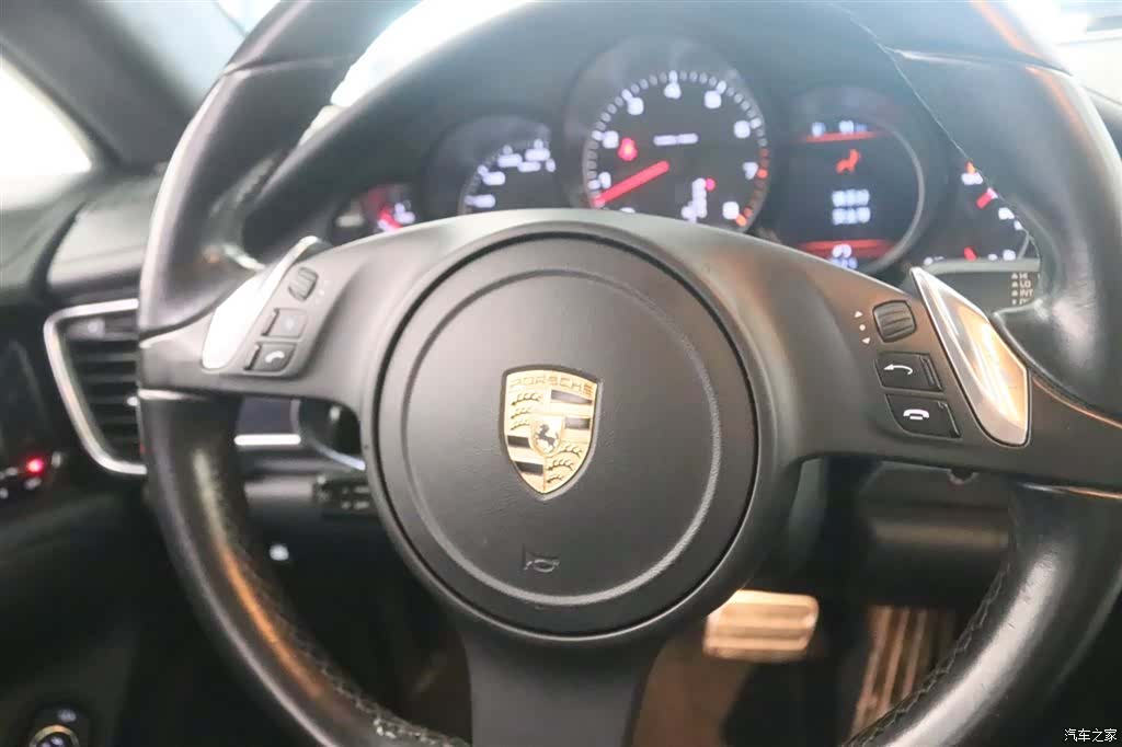 Porsche Panamera, 2012 6