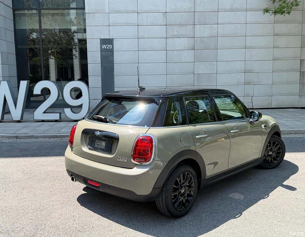 Mini Cooper, 2020 3