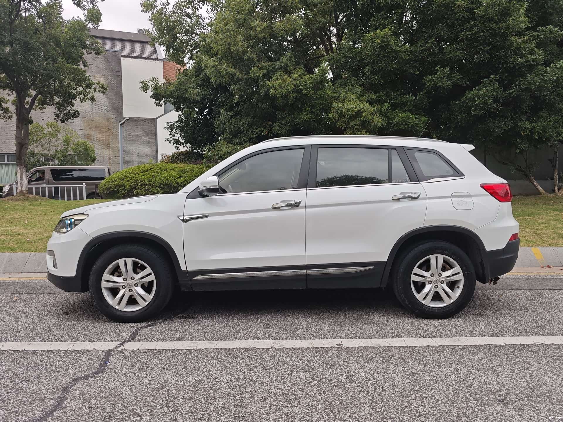 Changan CS75, 2015 3