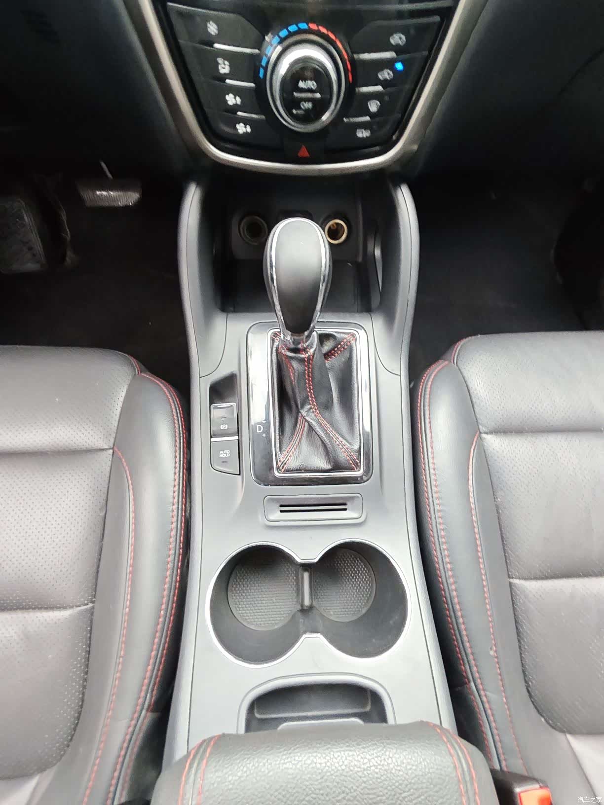 Changan CS75, 2015 14