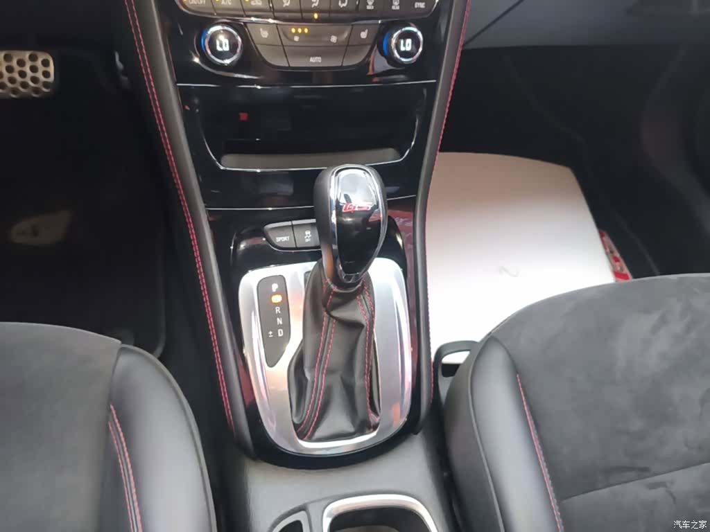 Buick Verano, 2019 14