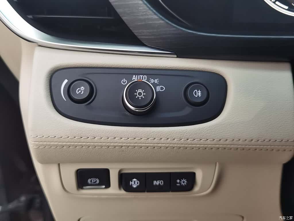 Buick GL8, 2020 21