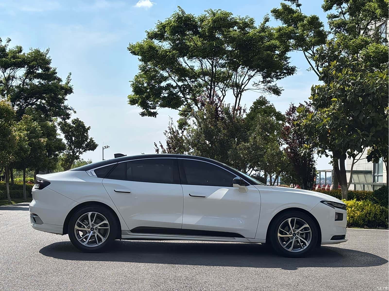 Ford Mondeo, 2023 4