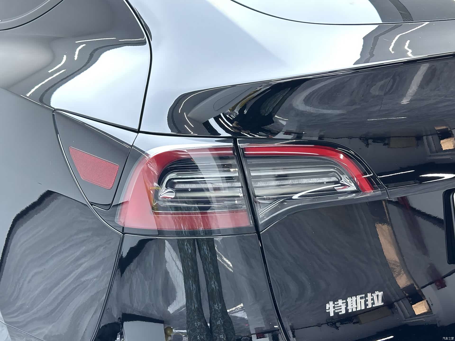 Tesla Model Y, 2023 10