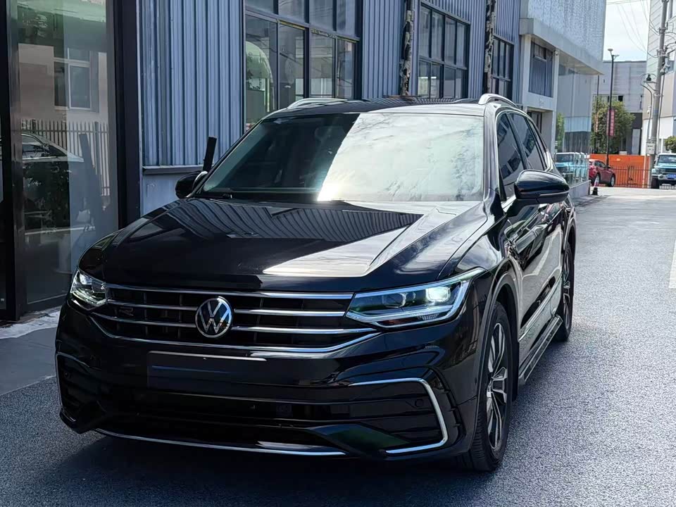 Volkswagen Tiguan L