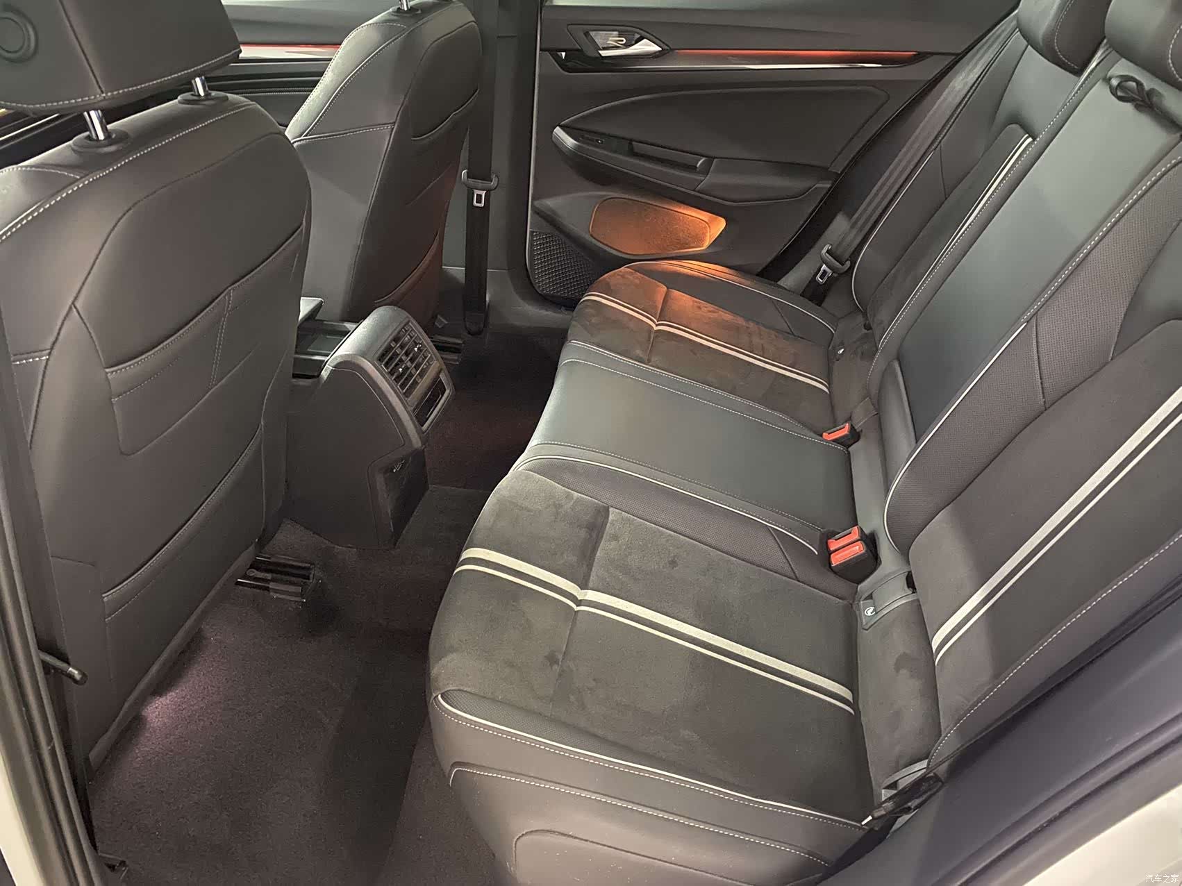 Volkswagen Golf, 2022 14