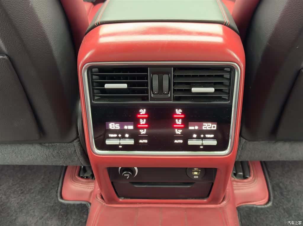 Porsche Cayenne, 2019 13