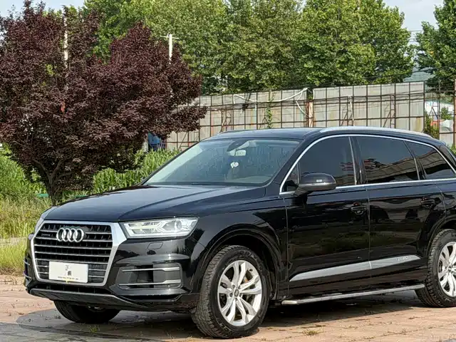 Audi Q7 2016 — купить из Китая под заказ